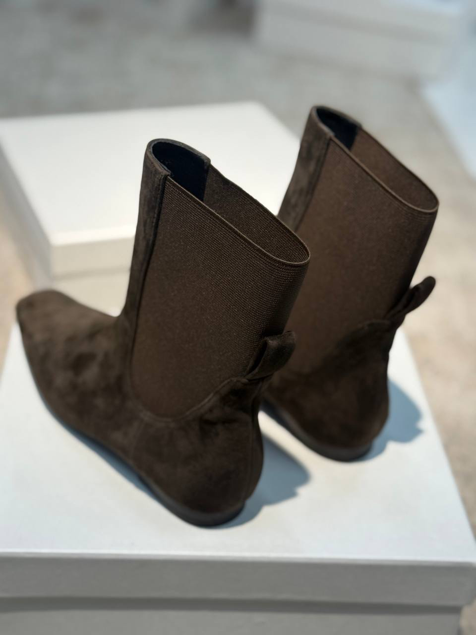 БОТИЛЬОНЫ TOTEME детальное фото