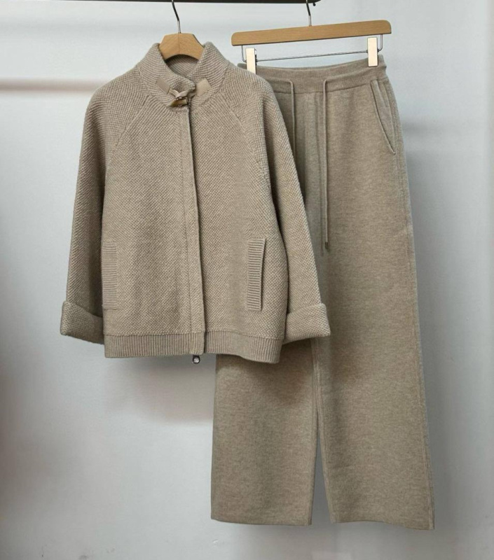 КОСТЮМ LORO PIANA фото