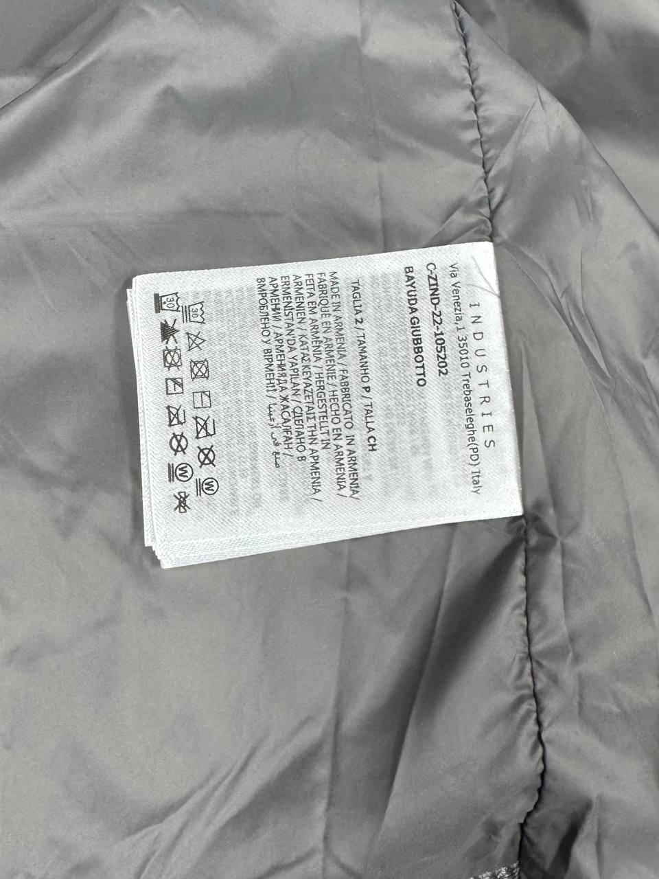 МУЖСКАЯ КУРТКА MONCLER детальное фото