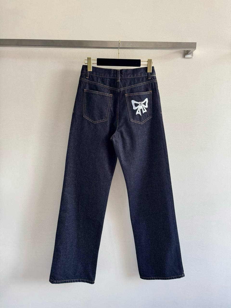 ДЖИНСЫ CHANEL детальное фото