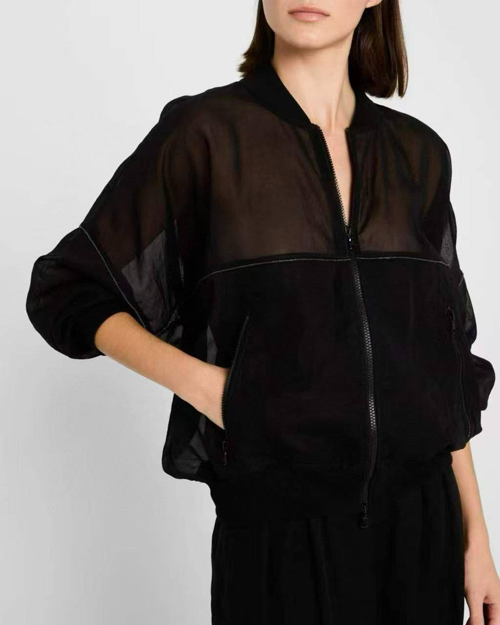 КОСТЮМ BRUNELLO CUCINELLI детальное фото