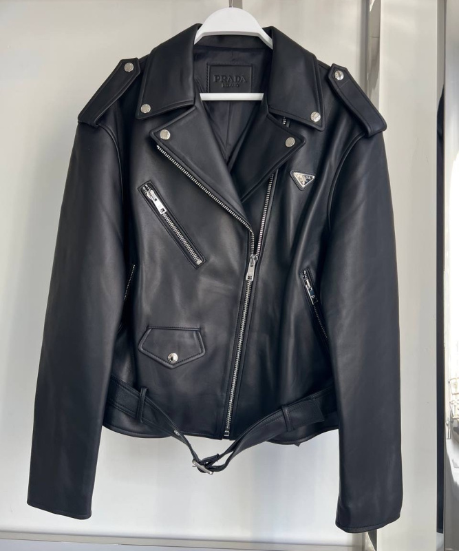 КУРТКА PRADA фото