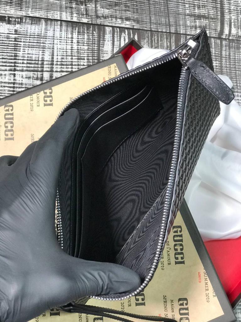 МУЖСКОЙ КЛАТЧ GUCCI детальное фото