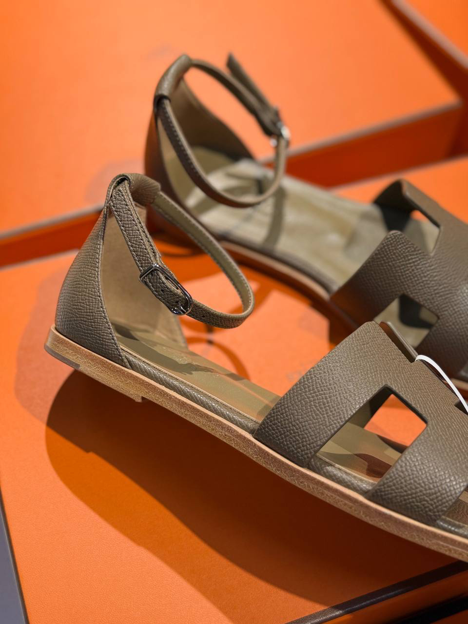 БОСОНОЖКИ HERMES детальное фото