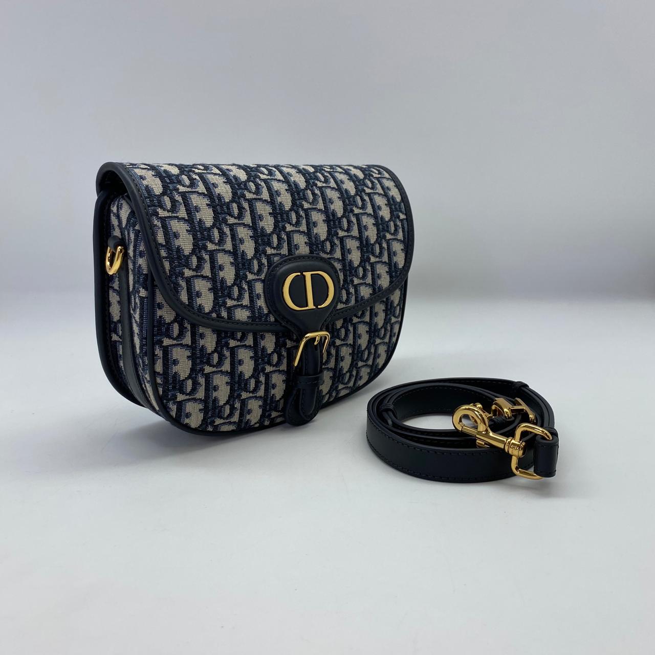 СУМКА CHRISTIAN DIOR BOBBY средняя детальное фото