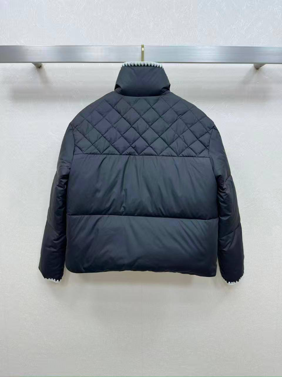 ПУХОВИК CHANEL детальное фото