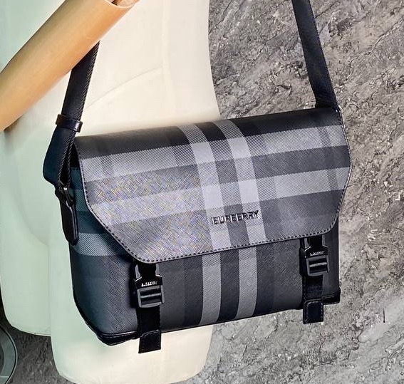 МУЖСКАЯ СУМКА МЕССЕНДЖЕР BURBERRY фото