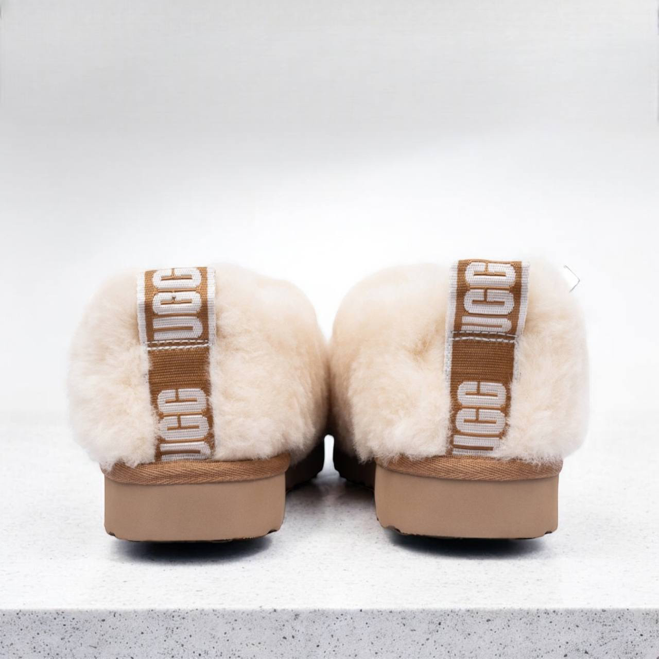 УГГИ UGG HAILEY FLUFF SLIPPERS детальное фото