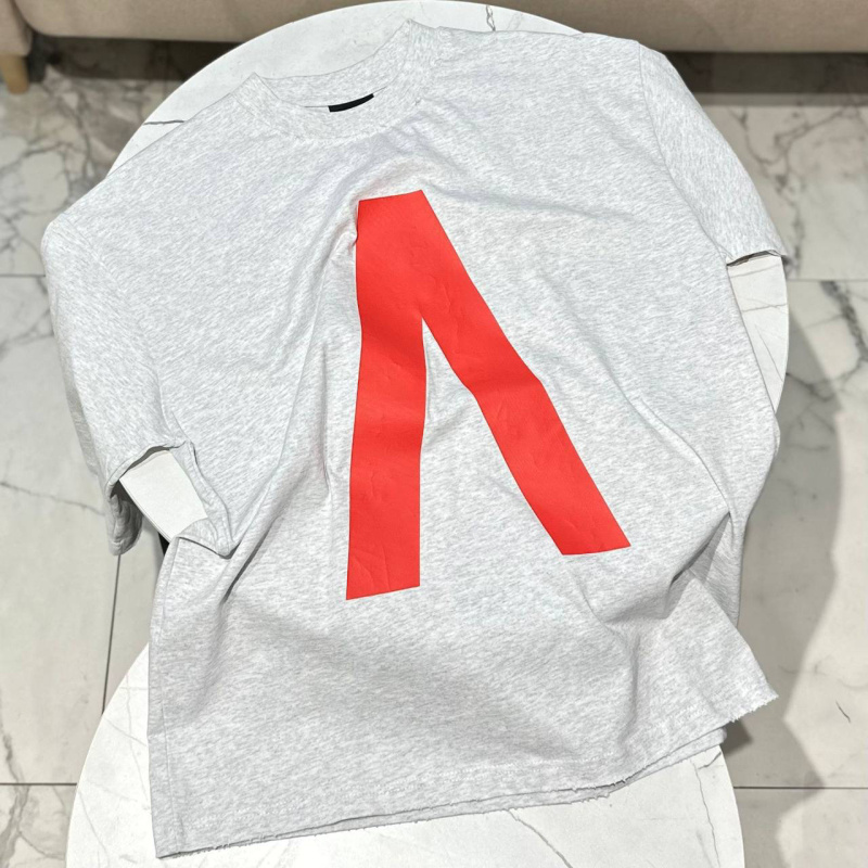 ФУТБОЛКА BALENCIAGA фото