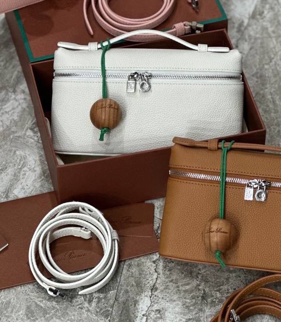 СУМКА LORO PIANA детальное фото