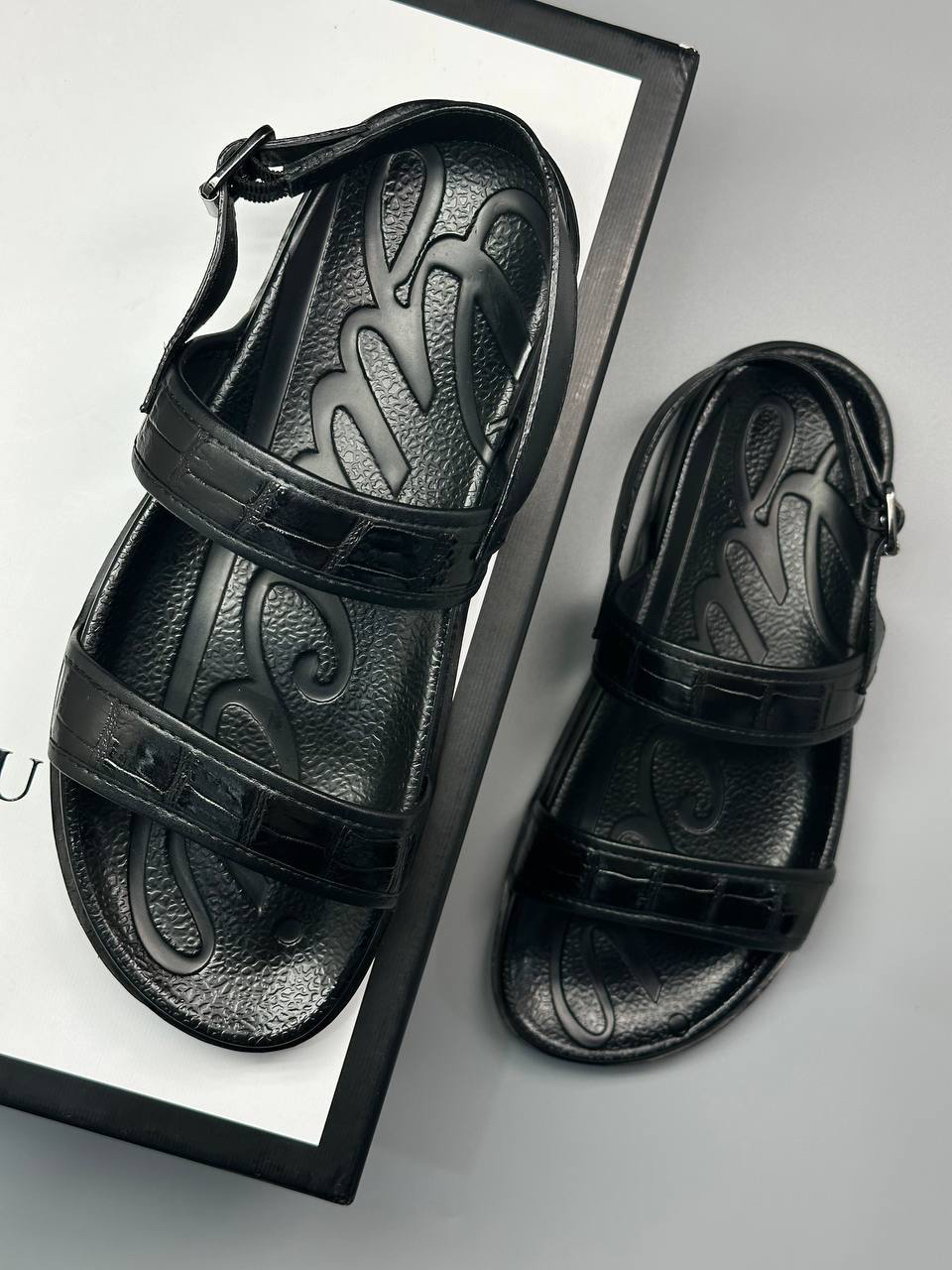 МУЖСКИЕ САНДАЛИИ GUCCI детальное фото