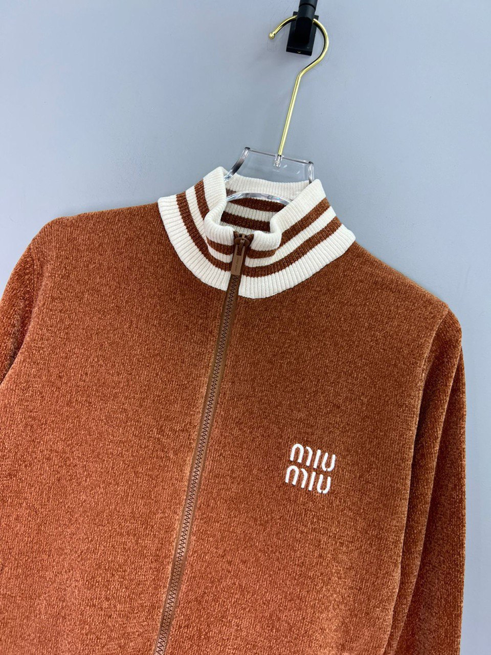 БОМБЕР MIU MIU детальное фото