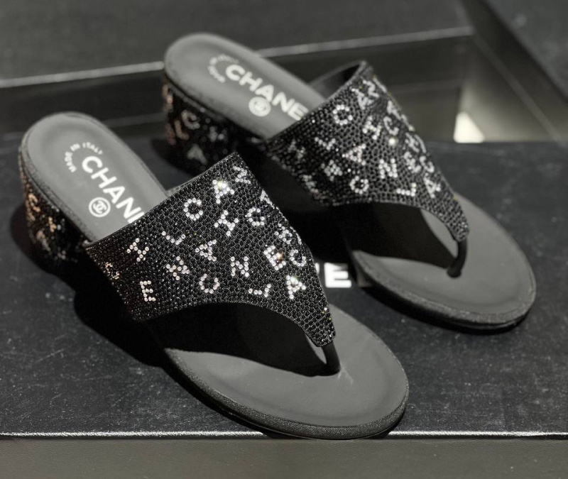 ШЛЕПКИ CHANEL фото