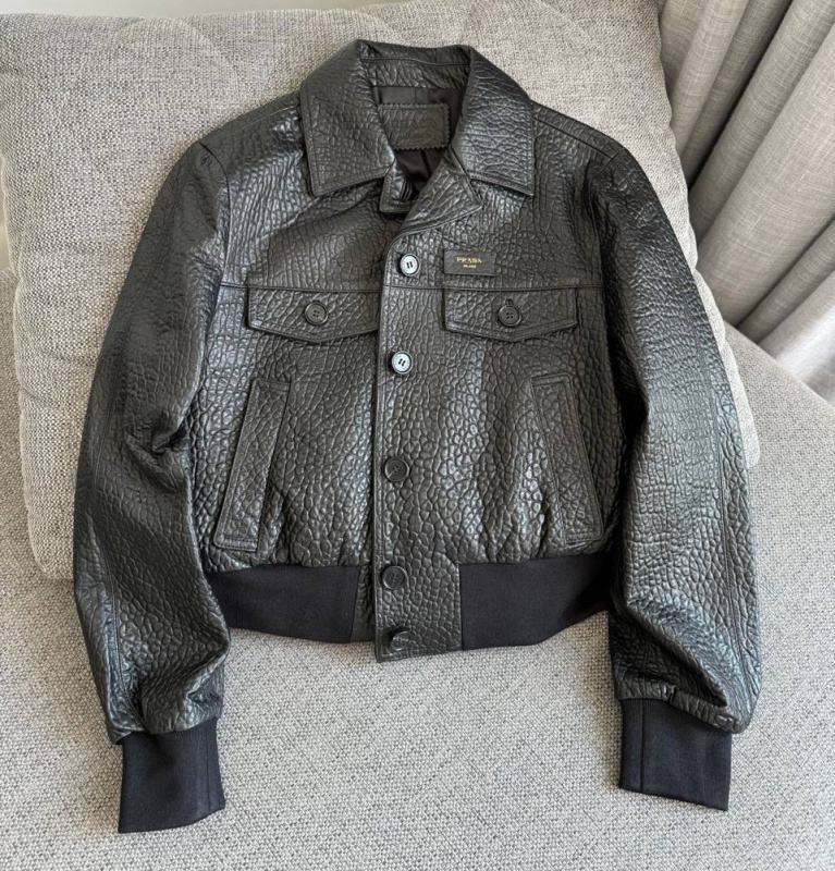 КУРТКА PRADA фото