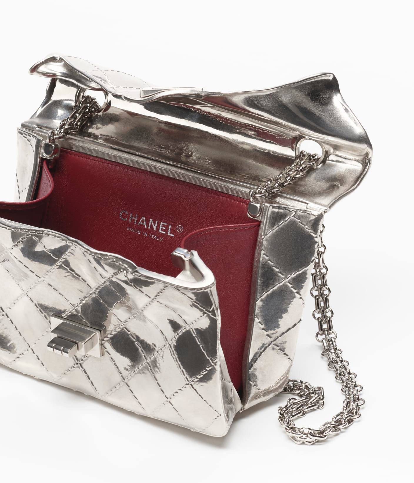 СУМКА CHANEL 2.55 детальное фото