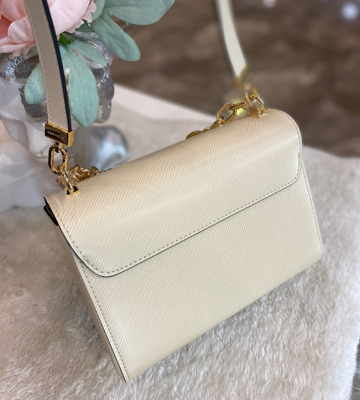 СУМКА LOUIS VUITTON детальное фото