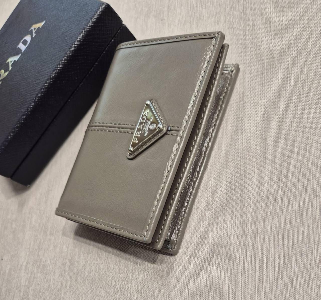 КОШЕЛЕК PRADA детальное фото