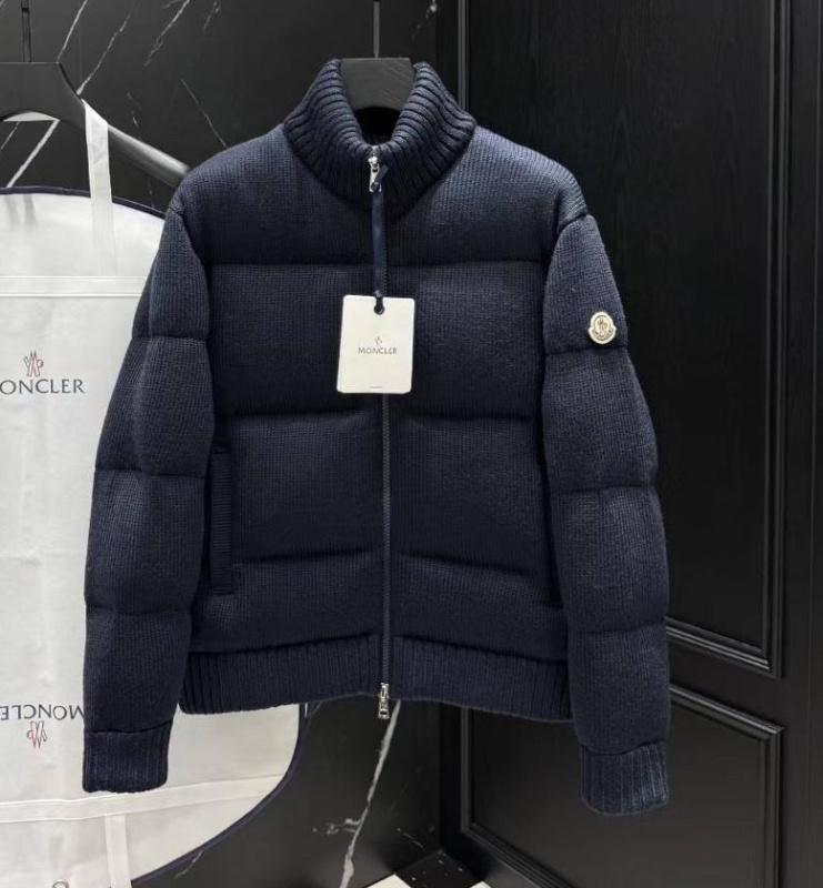 МУЖСКОЙ ПУХОВИК MONCLER фото