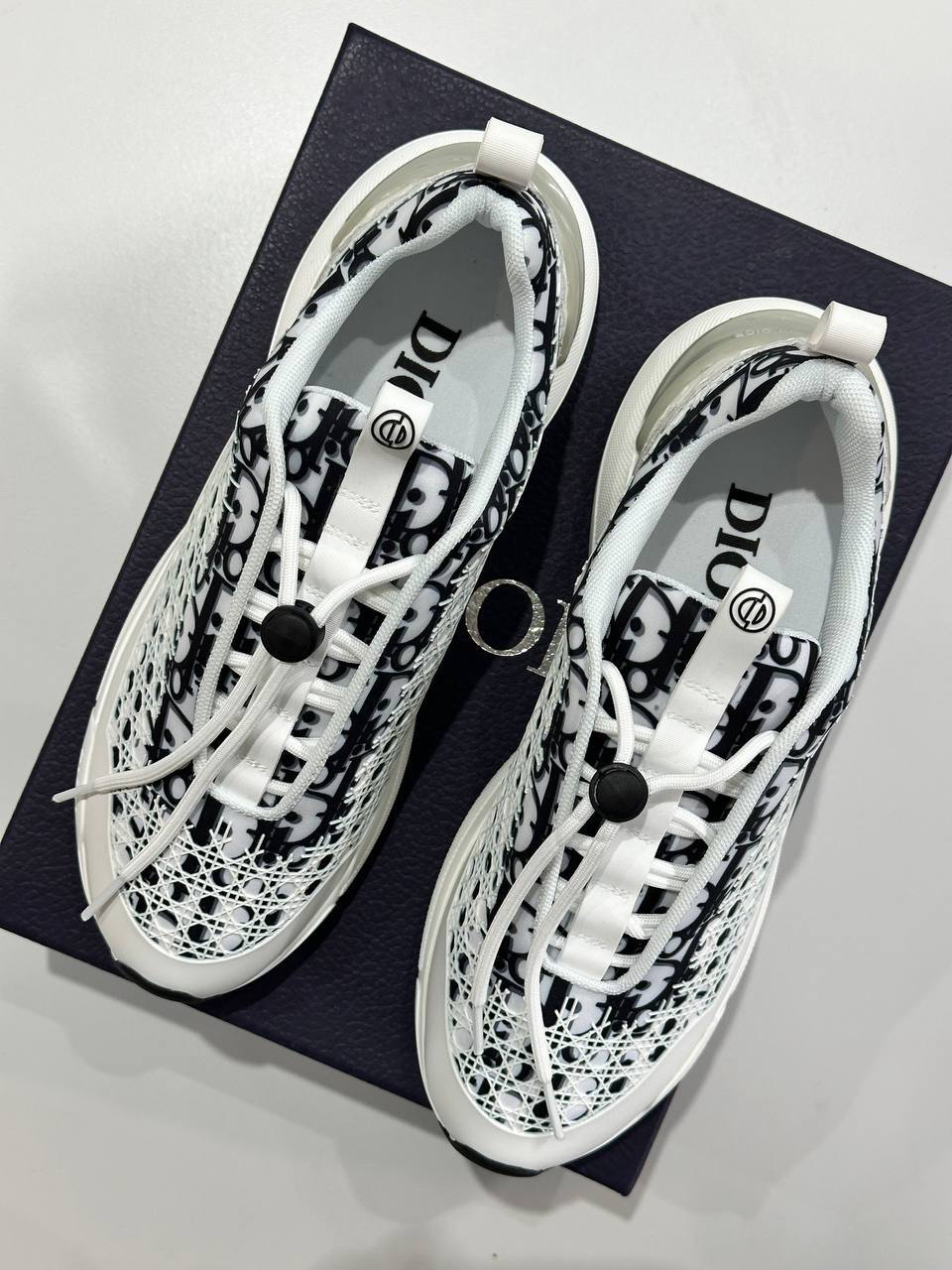 МУЖСКИЕ КРОССОВКИ CHRISTIAN DIOR детальное фото