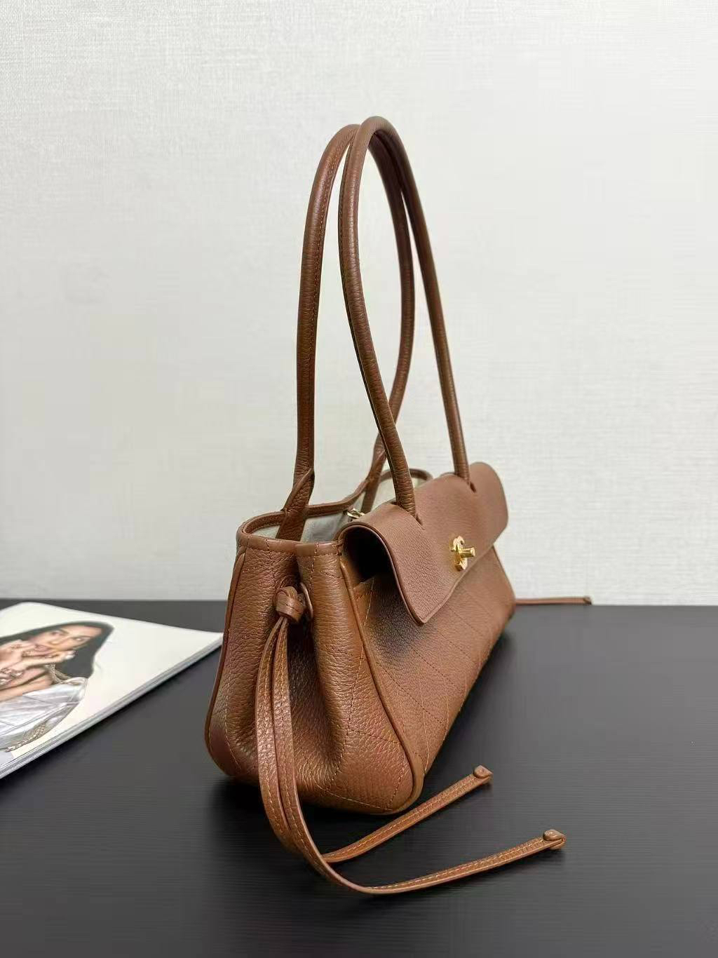 СУМКА CHANEL SMALL SHOPPING детальное фото