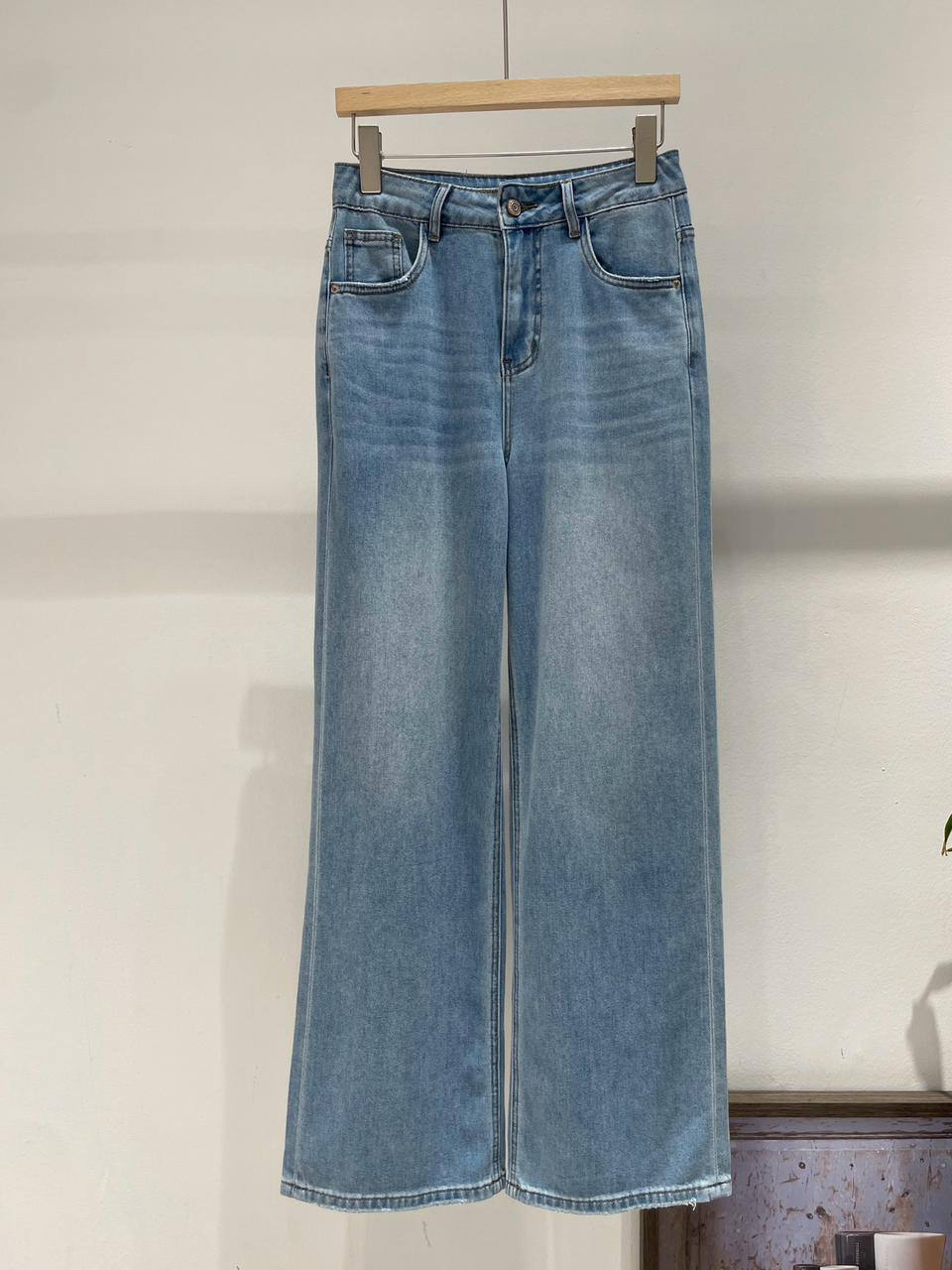 ДЖИНСЫ CHRISTIAN DIOR детальное фото