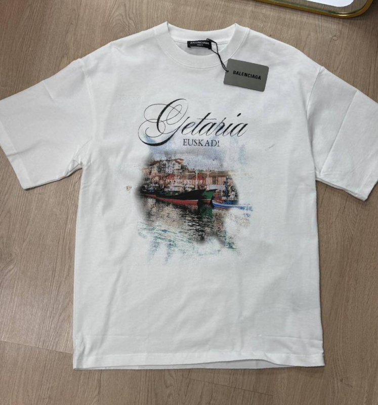 ФУТБОЛКА BALENCIAGA фото