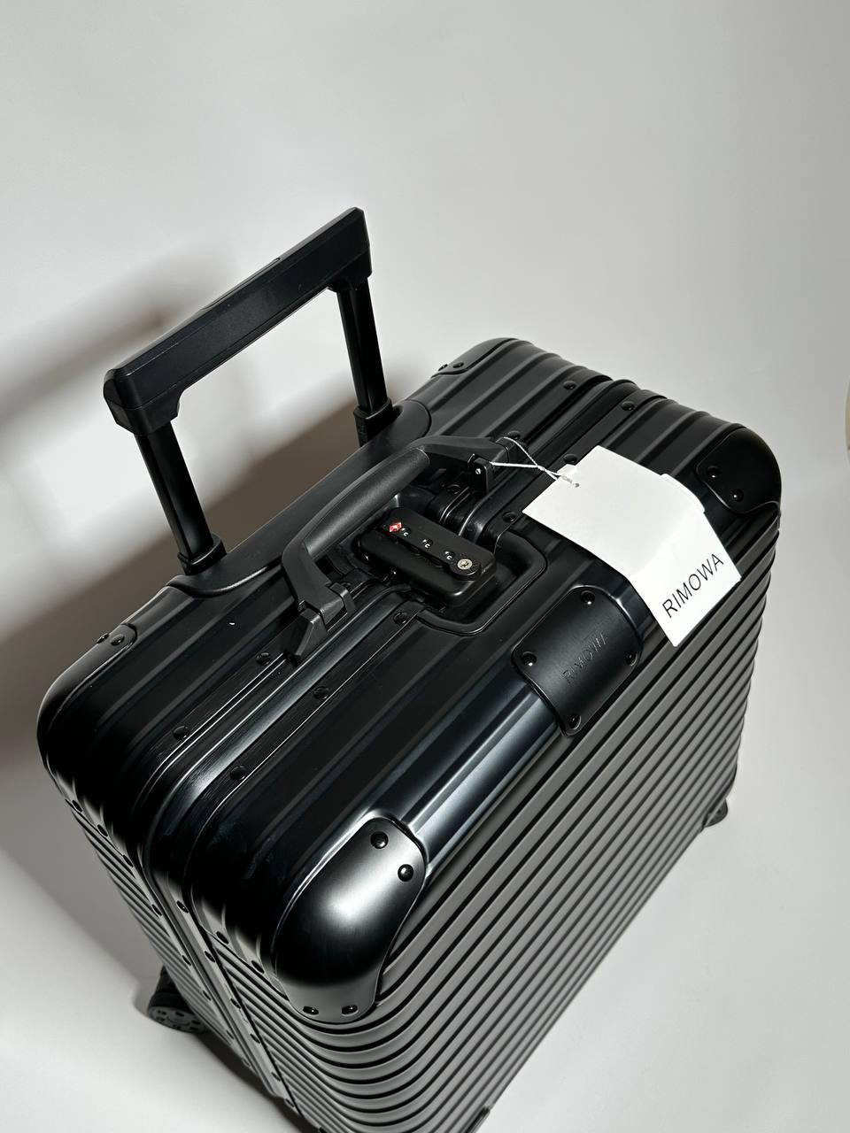 ЧЕМОДАН RIMOWA детальное фото