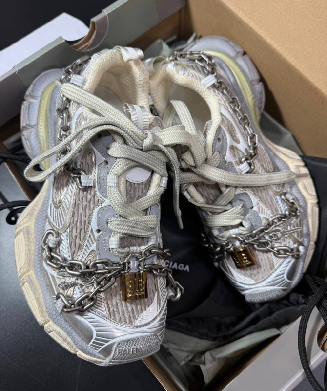 КРОССОВКИ BALENCIAGA фото