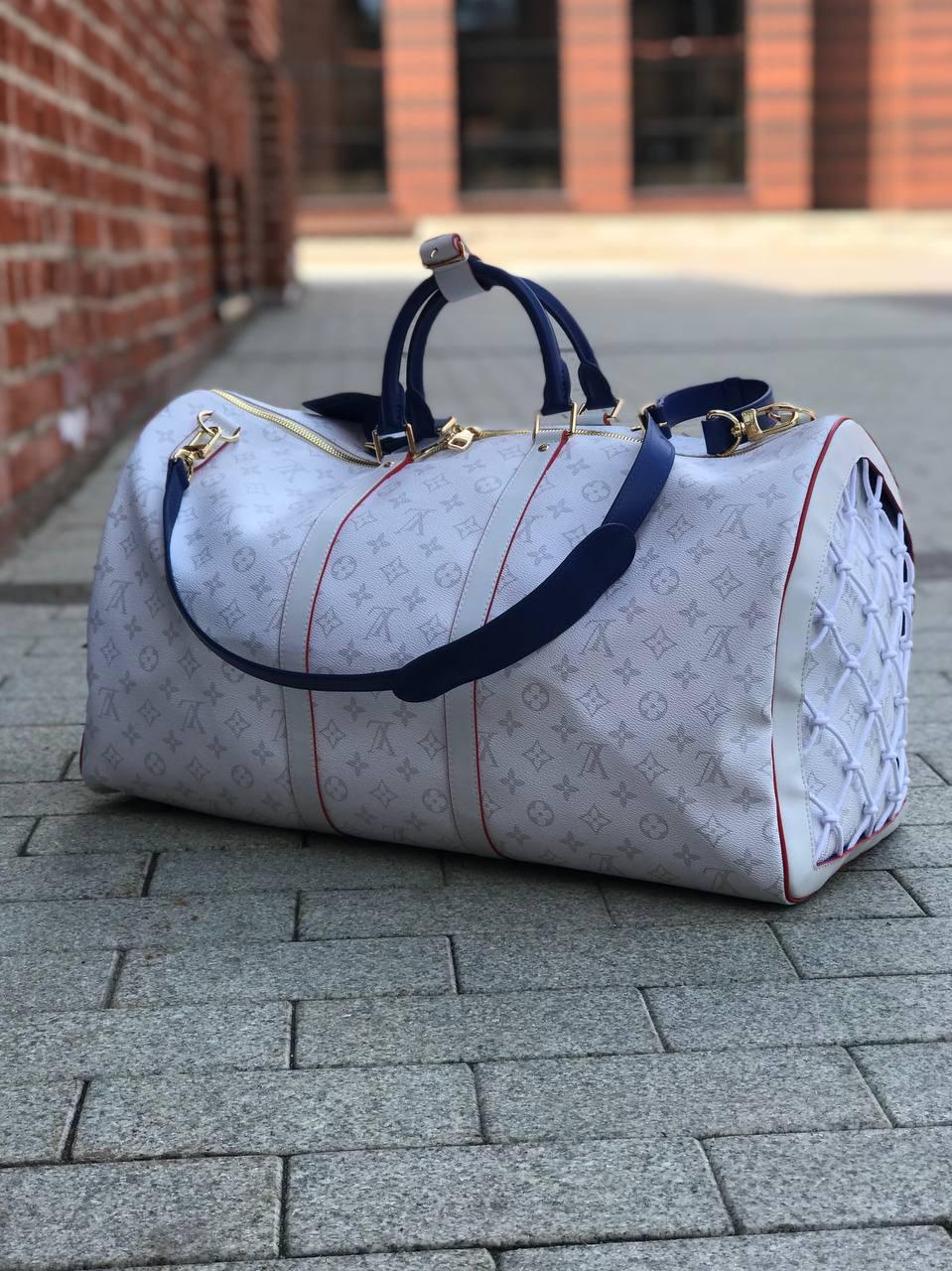 ДОРОЖНАЯ СУМКА LOUIS VUITTON детальное фото