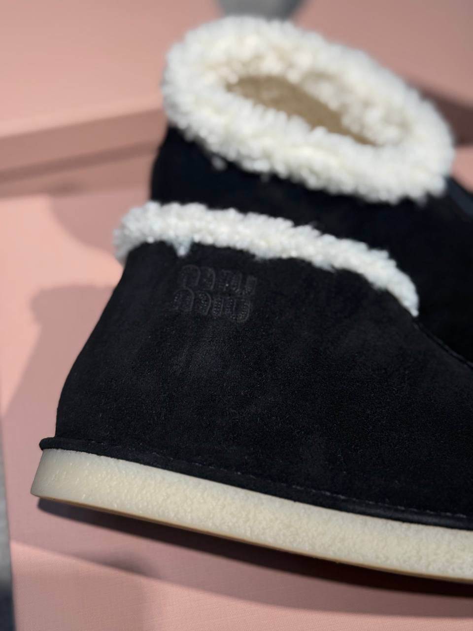 УГГИ MIU MIU детальное фото