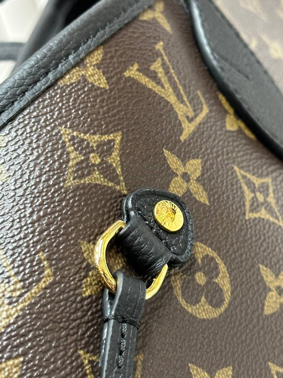 СУМКА ДВУСТОРОННЯЯ LOUIS VUITTON детальное фото