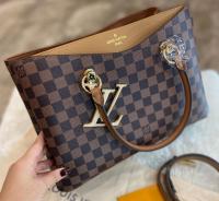 СУМКА LOUIS VUITTON RIVERSIDE фото