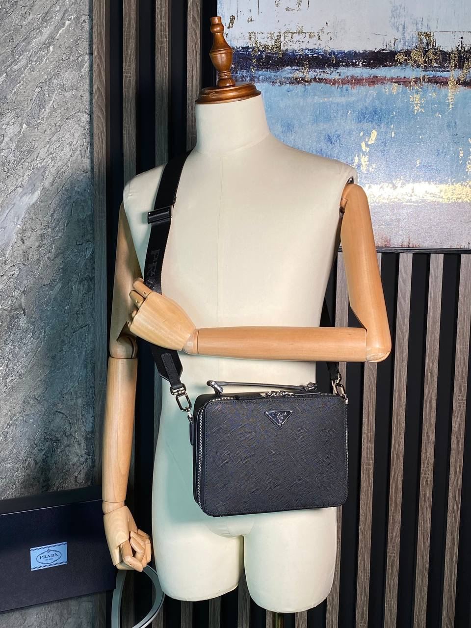 МУЖСКАЯ СУМКА МЕССЕНДЖЕР PRADA детальное фото