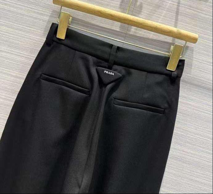 БРЮКИ PRADA детальное фото