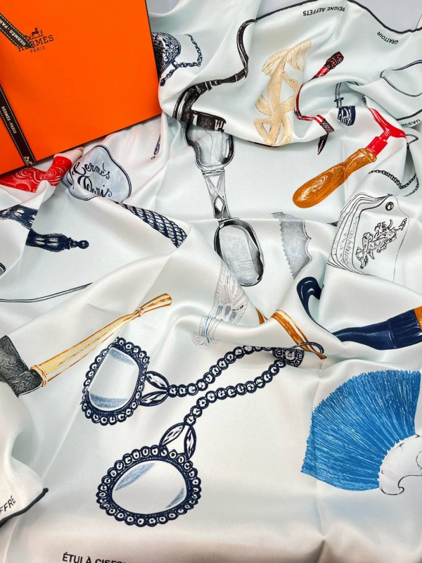 ПЛАТОК HERMES фото