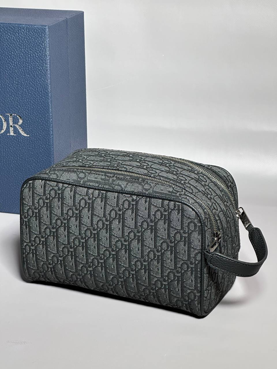 МУЖСКОЙ НЕСЕССЕР КОСМЕТИЧКА CHRISTIAN DIOR детальное фото