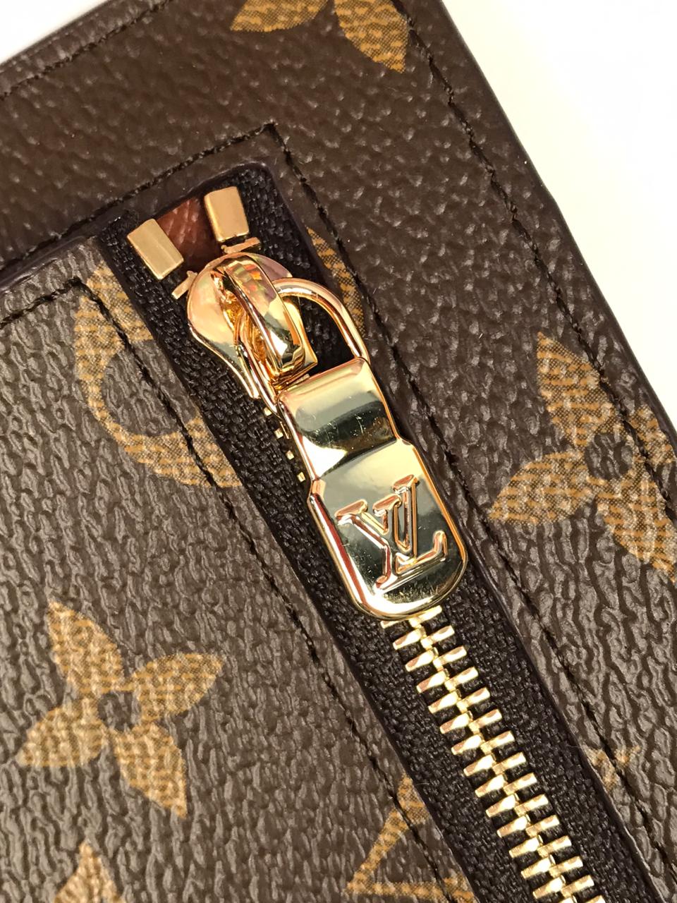 ВИЗИТНИЦА LOUIS VUITTON детальное фото