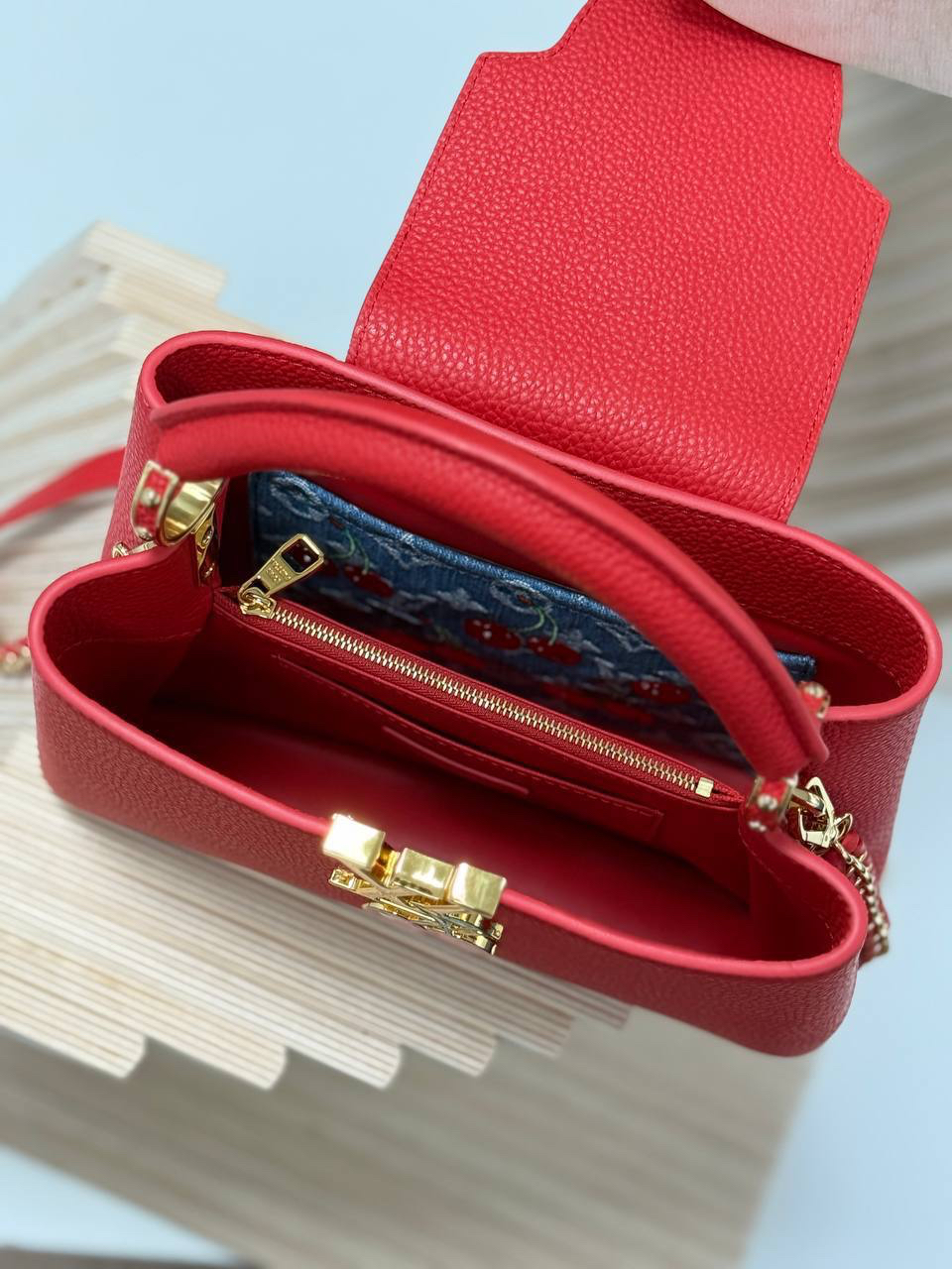 СУМКА LOUIS VUITTON детальное фото