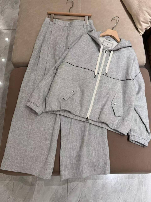 КОСТЮМ BRUNELLO CUCINELLI фото