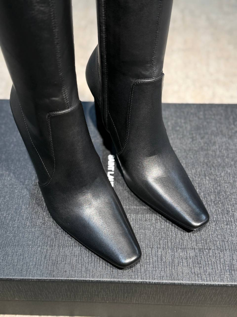 САПОГИ SAINT LAURENT детальное фото
