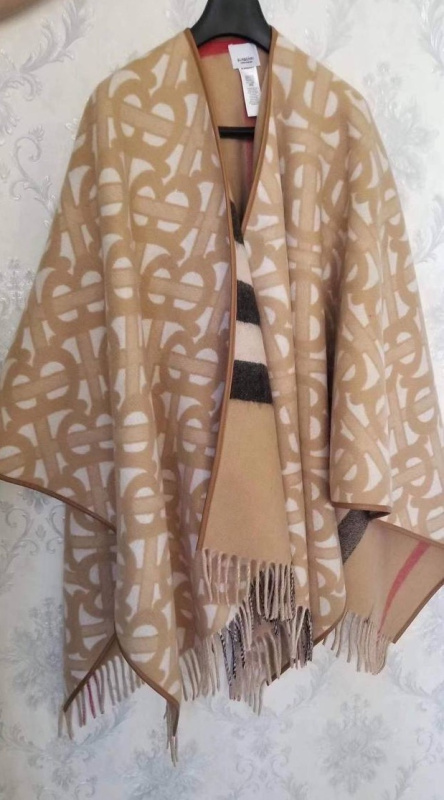 ПОНЧО BURBERRY фото