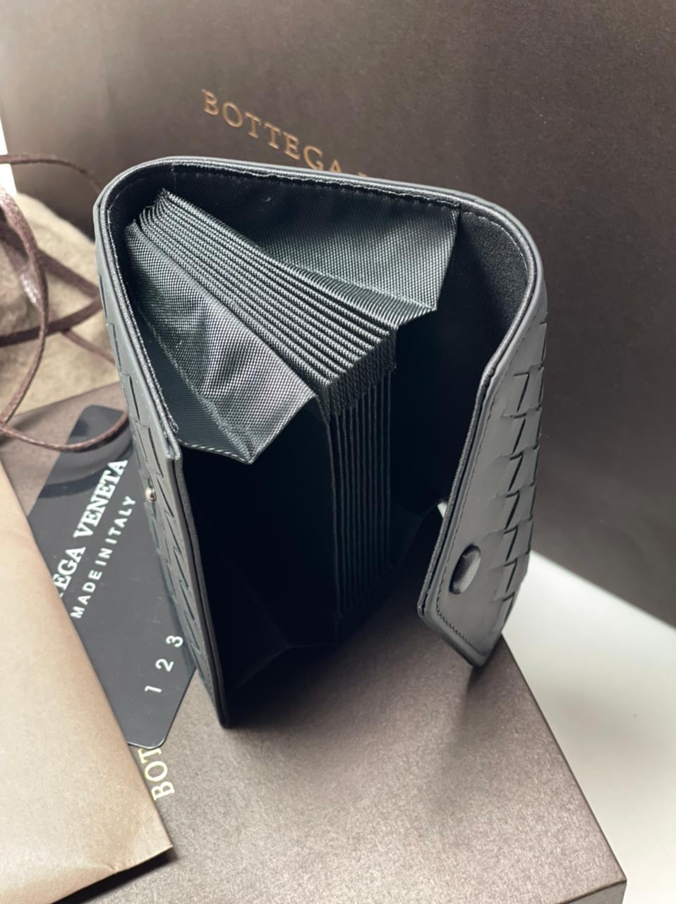 ВИЗИТНИЦА BOTTEGA VENETA детальное фото