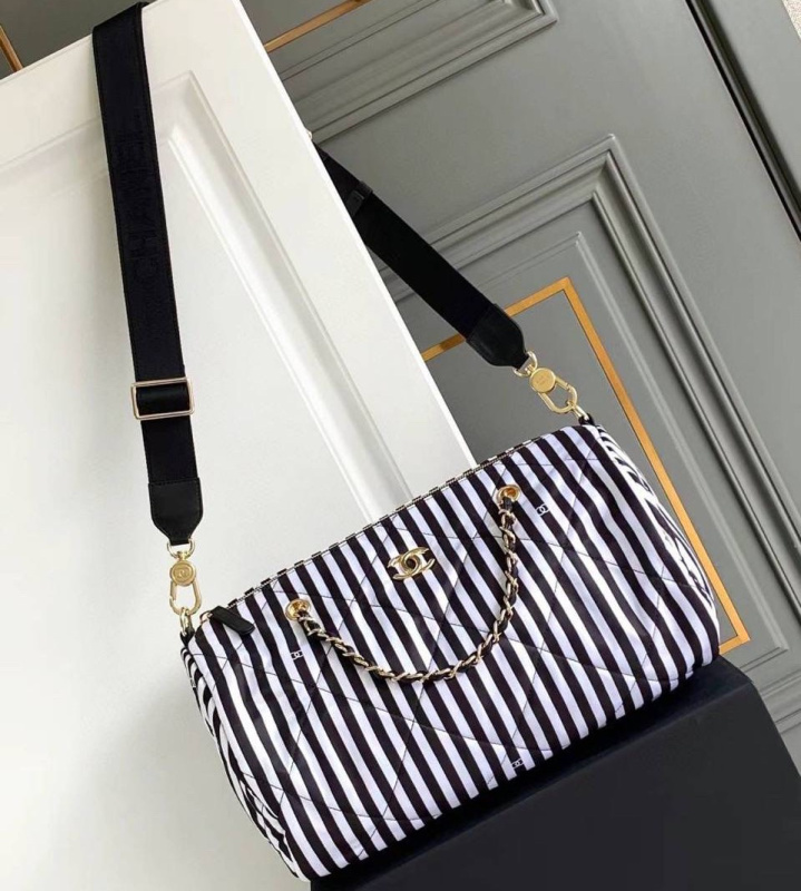 СУМКА CHANEL фото