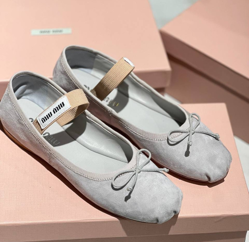 БАЛЕТКИ MIU MIU фото