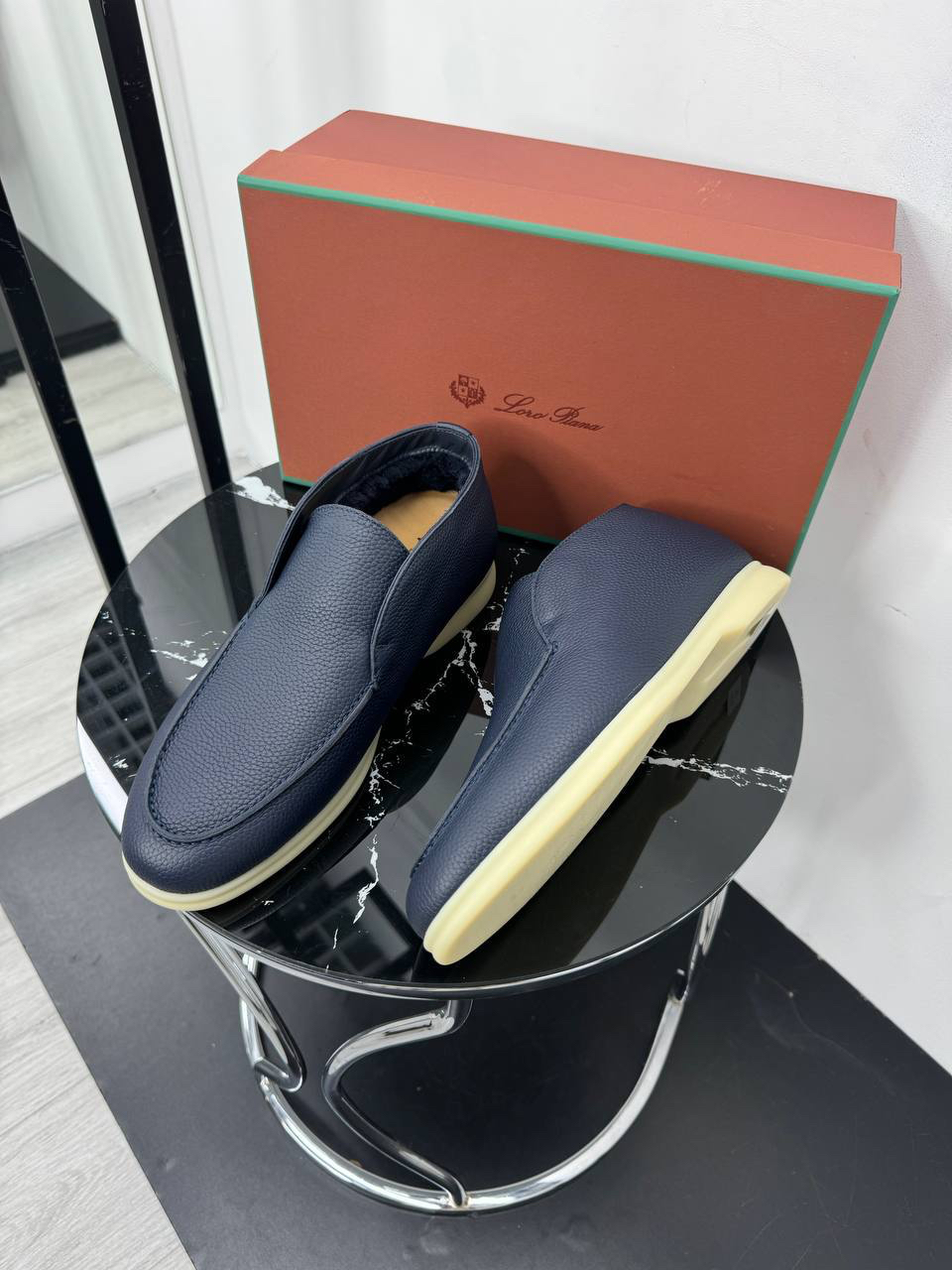 МУЖСКИЕ ЛОФЕРЫ LORO PIANA детальное фото