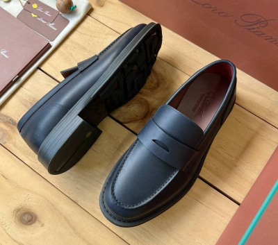 МУЖСКИЕ ЛОФЕРЫ LORO PIANA фото