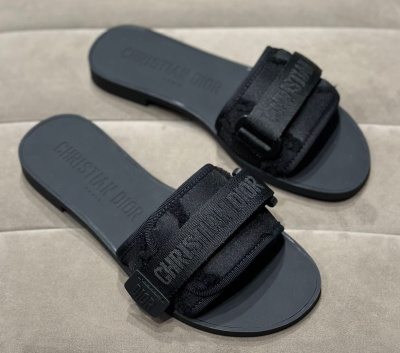 ШЛЕПКИ CHRISTIAN DIOR фото