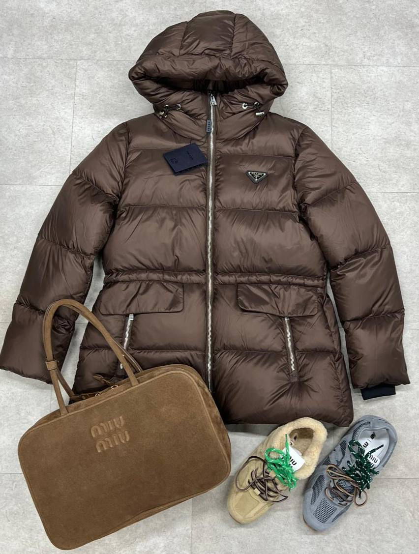 ПУХОВИК PRADA детальное фото