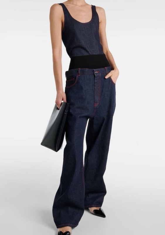 КОСТЮМ ALAIA фото