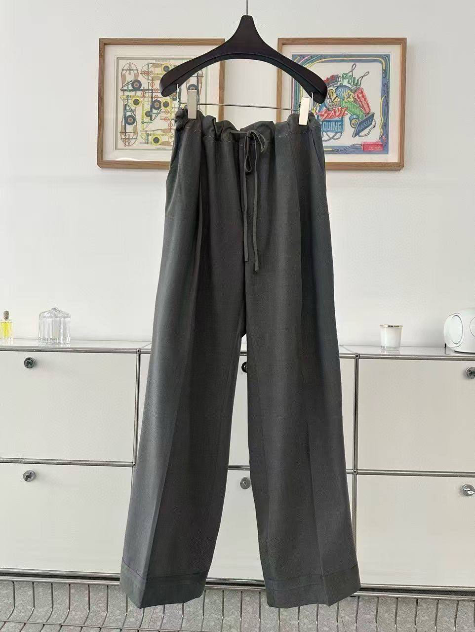 КОСТЮМ MAISON MARGIELA детальное фото